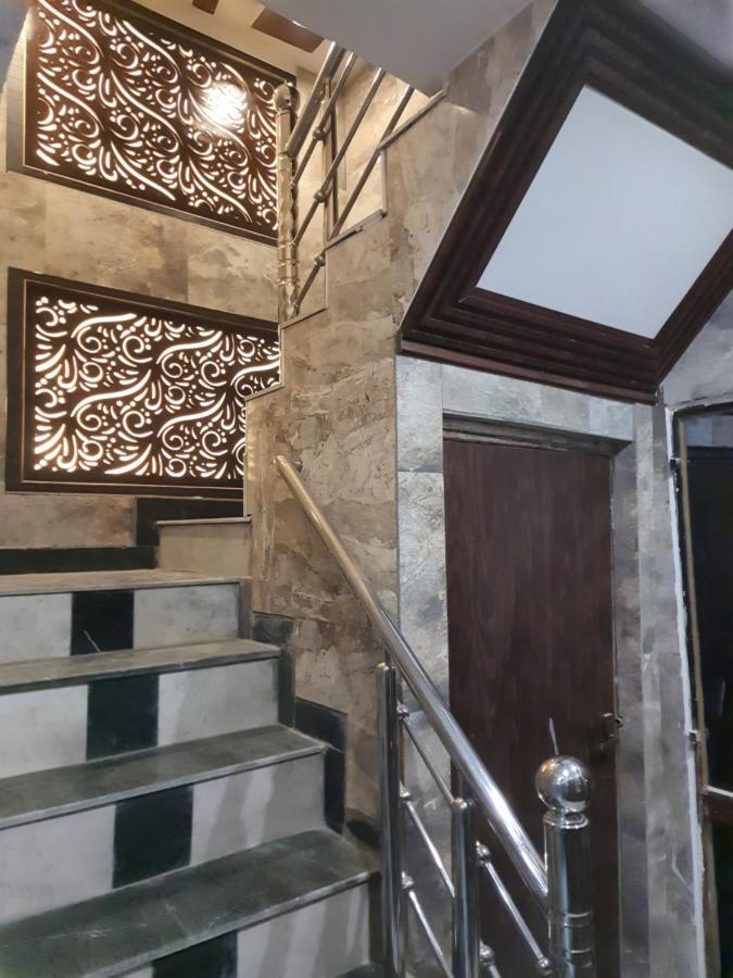 Divine Hotel & Banquet Hall 보팔 외부 사진